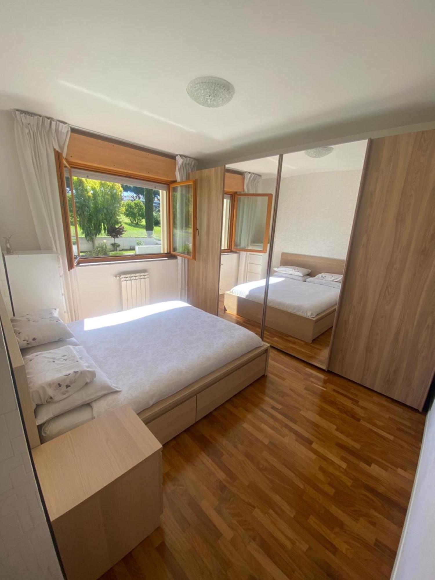 Ferienwohnung Via Luciano Conti Lunghezza Exterior foto
